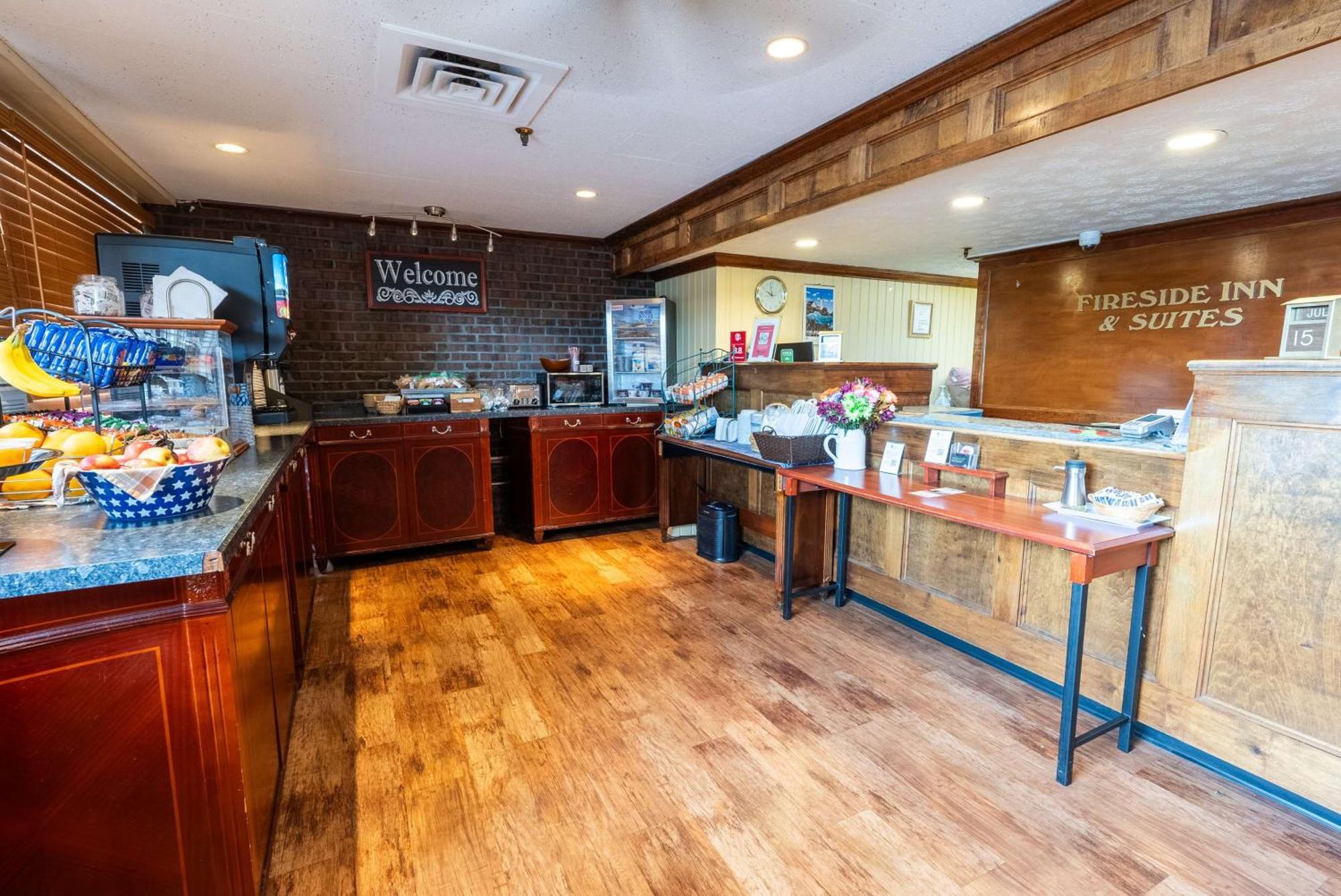 Fireside Inn & Suites Уотервилл Экстерьер фото