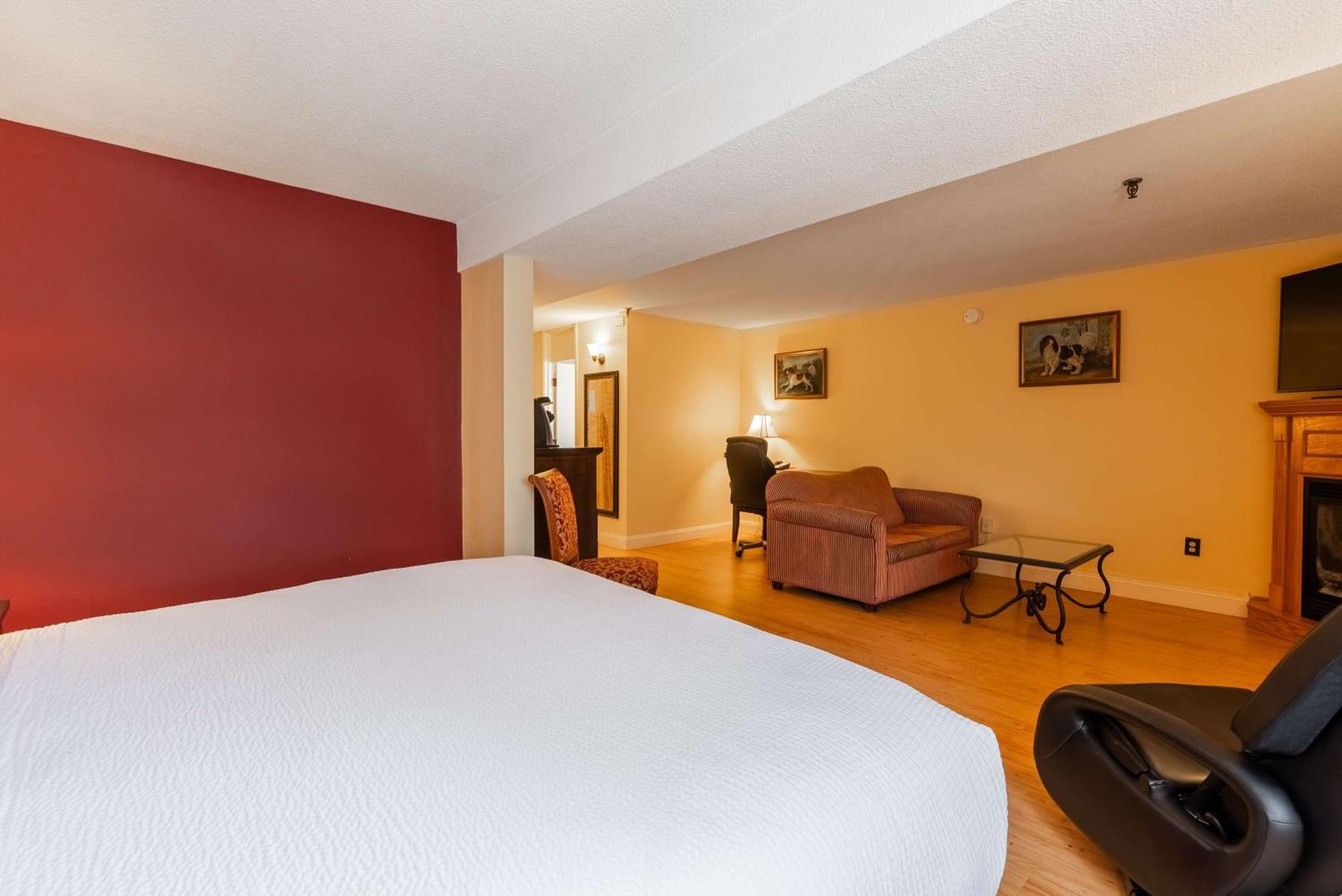 Fireside Inn & Suites Уотервилл Экстерьер фото
