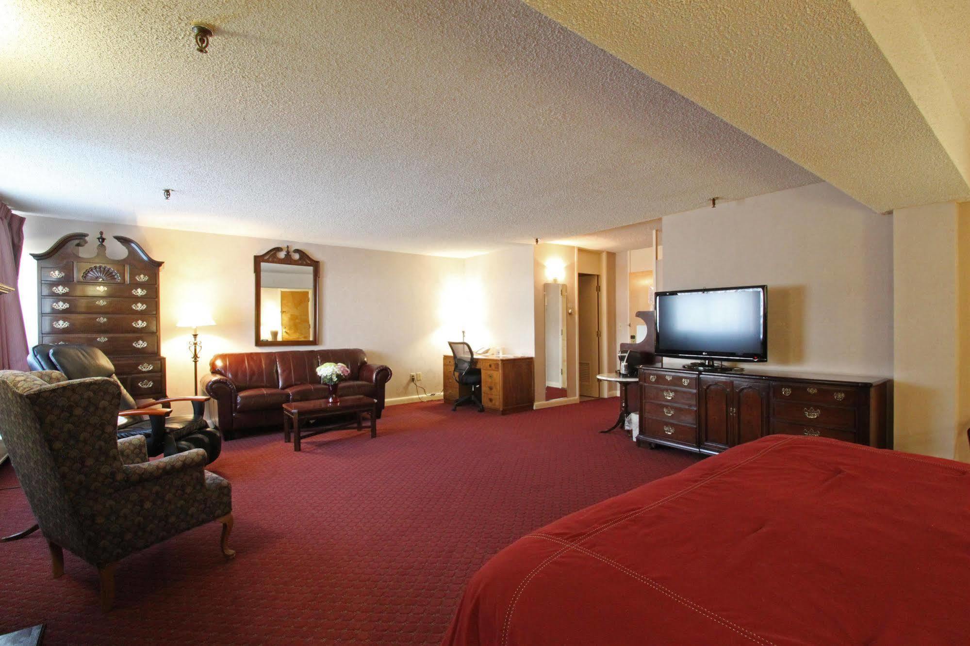 Fireside Inn & Suites Уотервилл Экстерьер фото